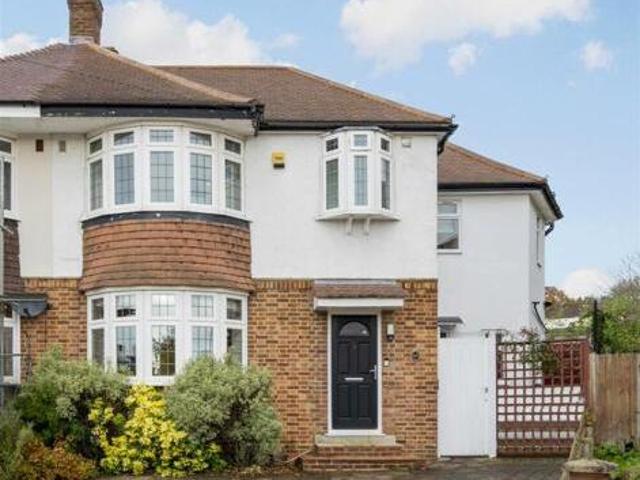 House for sale in New Malden, Greater London