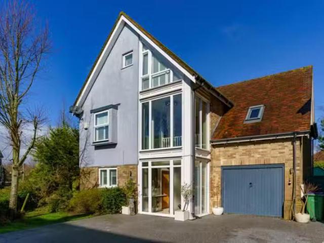 House for sale in Hawkinge, Hawkinge