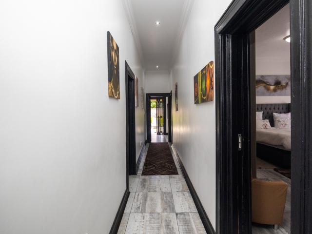 House for sale in Hartbeespoort Dam Nature Reserve, North West