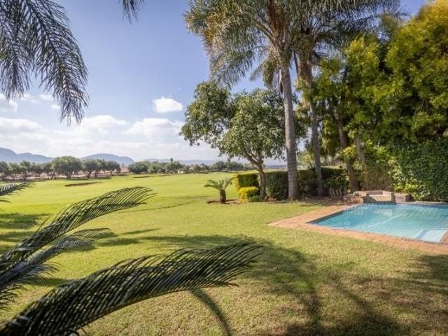 House for sale in Hartbeespoort Dam Nature Reserve, North West