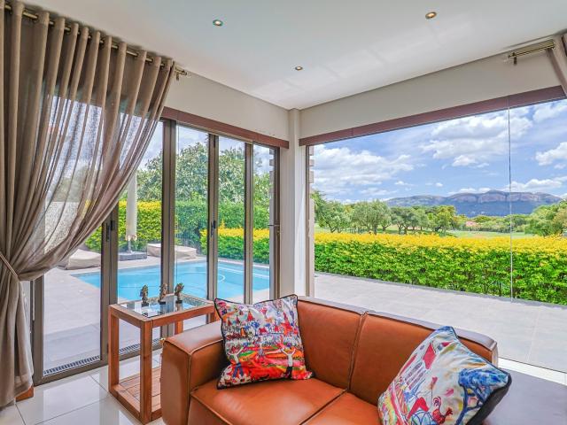 House for sale in Hartbeespoort Dam Nature Reserve, North West