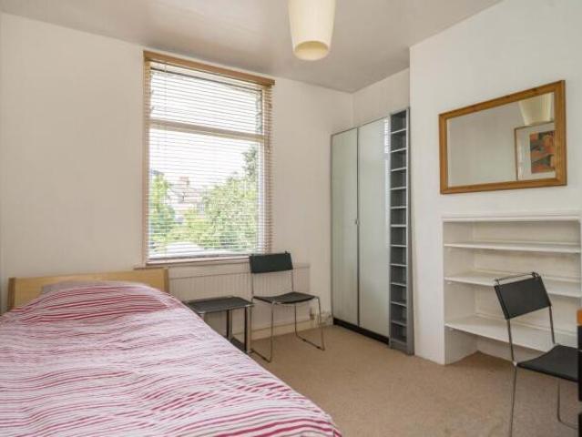 House for sale in Cat Hill