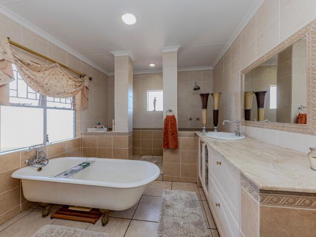 House for sale in Nooitgedacht, Gauteng