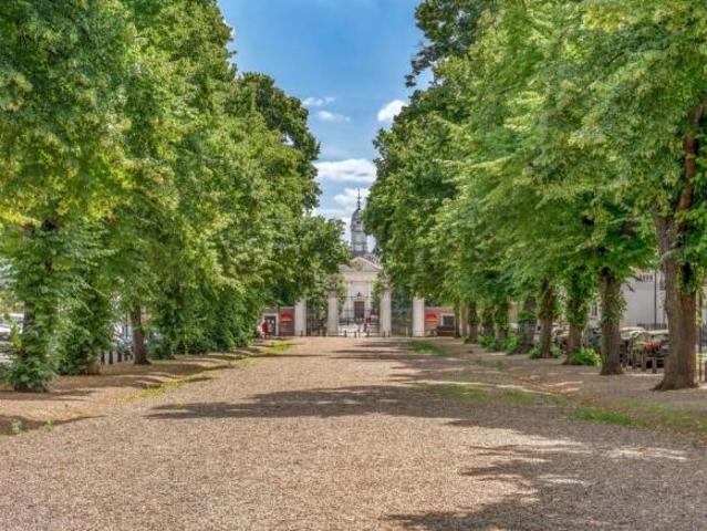 House for sale in Chelsea, Greater London