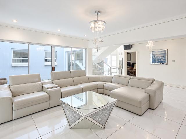 House for sale in Selborne, Bellville