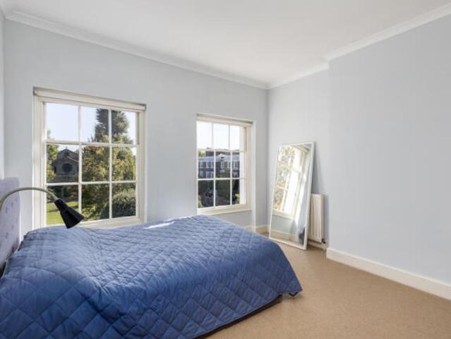 House for sale in Cat Hill