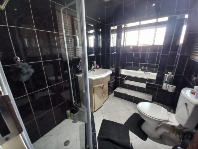 House for sale in Alberton House for sale in Alberton