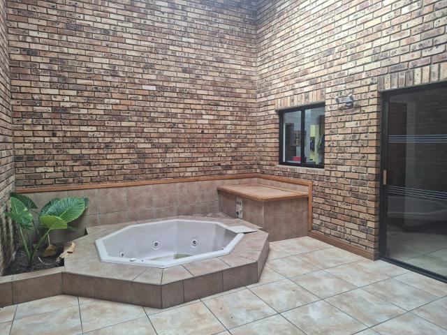 House for sale in Dr Ruth Segomotsi Mompati District Municipality, North West