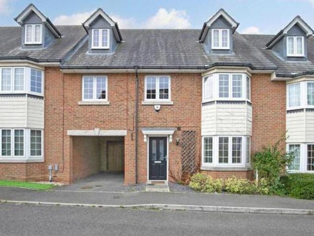 House for sale in Chipping Hill, Essex