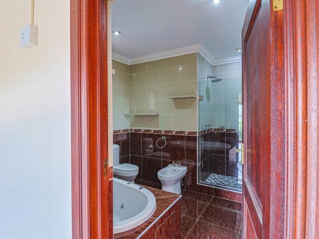 House for sale in Hartbeespoort Dam Nature Reserve, North West