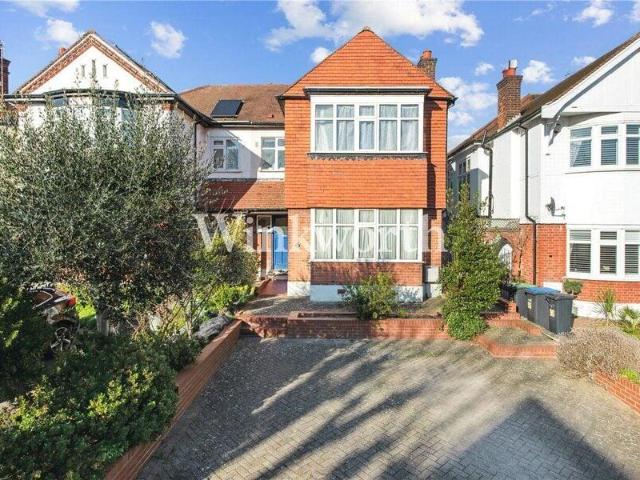 House for sale in Fox Lane, Rushmoor