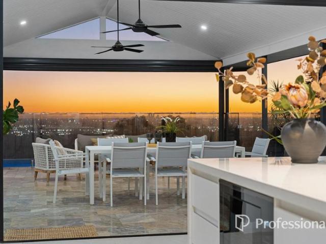 House for sale in Gooseberry Hill, City Of Kalamunda