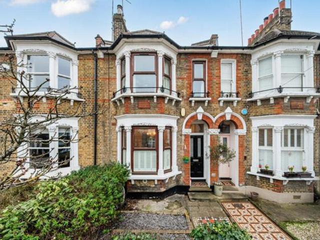 House for sale in East Greenwich, Greater London
