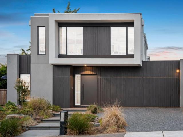 House for sale in Hampton East, Melbourne