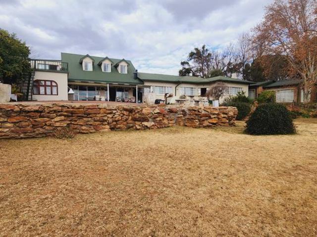 House for sale in Dordrecht, Eastern Cape