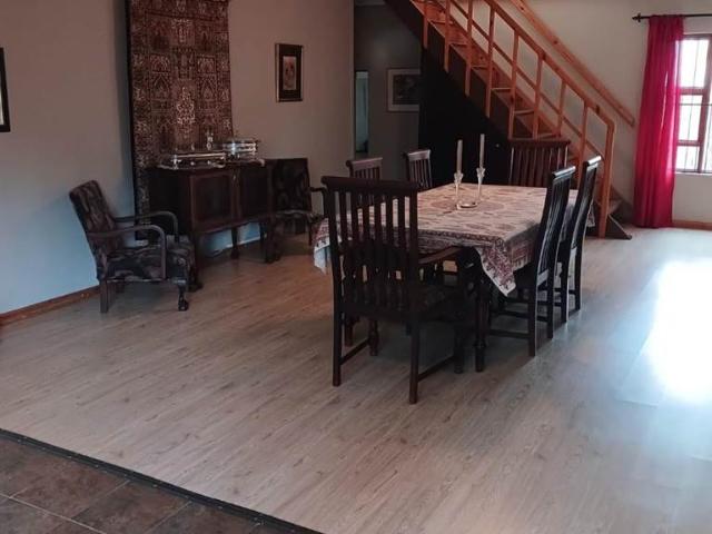House for sale in Dordrecht, Eastern Cape