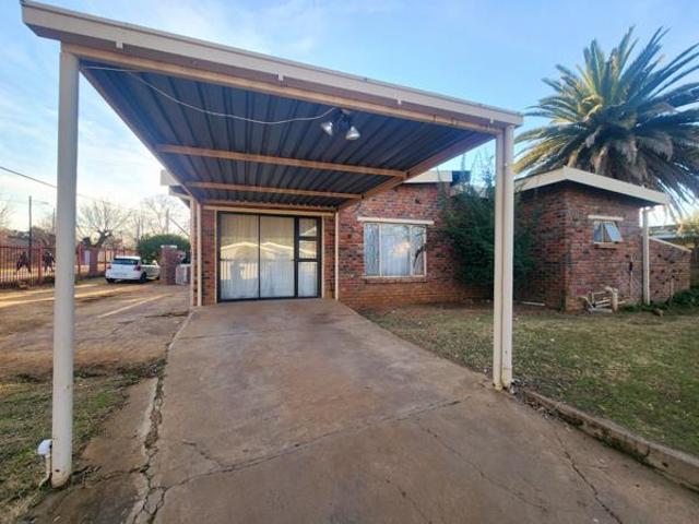 House for sale in Dordrecht, Eastern Cape