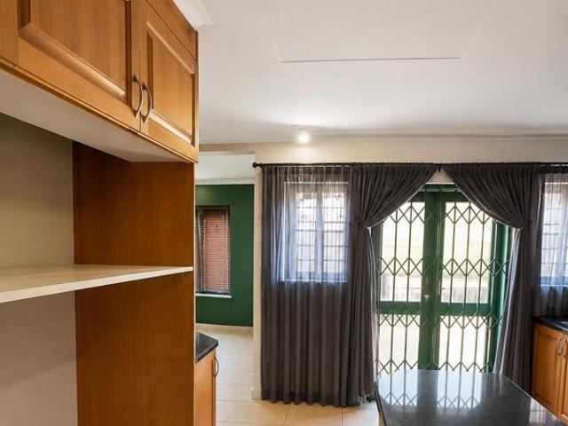 House for rent in Waterkloof, Gauteng