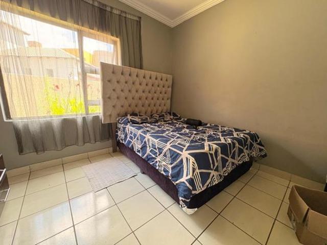 House for rent in Waterkloof, Gauteng
