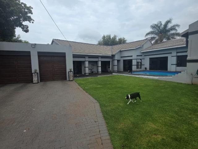 House for sale in Waterkloof, Gauteng