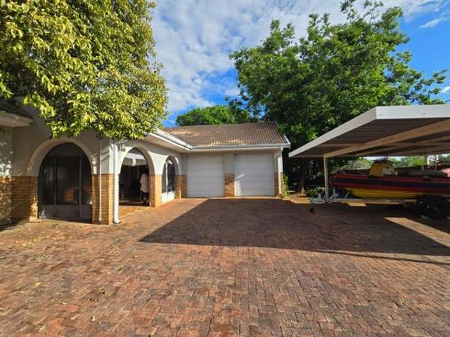 House for sale in Potchefstroom, Tlokwe Local Municipality