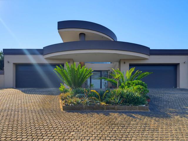 House for sale in Princess Grant, Kwazulu-natal