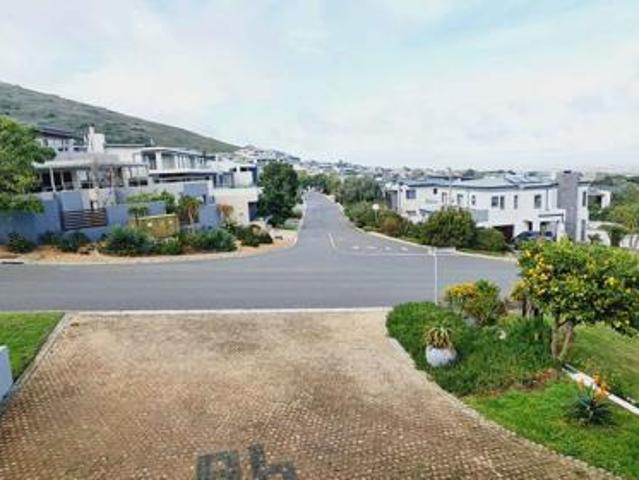 House for sale in Cape Town, Western Cape