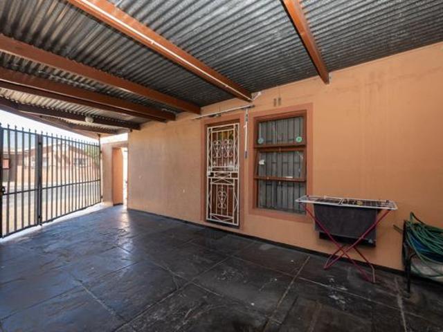 House for sale in Cape Town, Western Cape