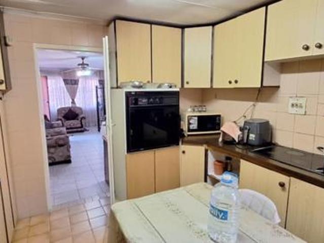 House for sale in Tongaat Beach, Kwazulu-natal