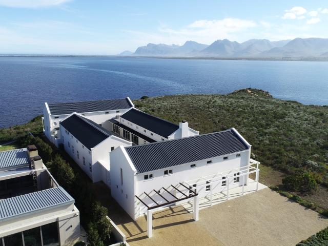 House for sale in Baardskeerdersbos, Western Cape