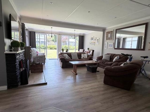 House for sale in Queenstown, Eastern Cape