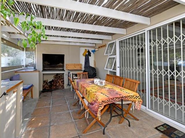 House for sale in Cape Town, Western Cape