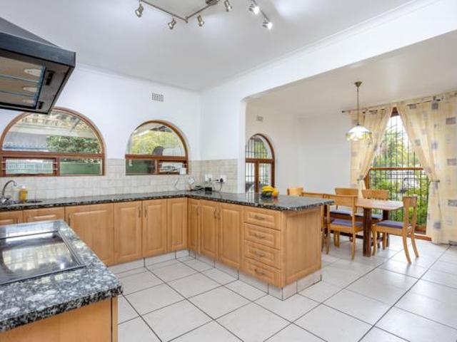 House for sale in Cape Town, Western Cape