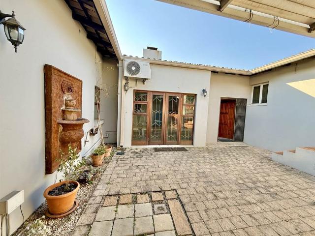 House for rent in Johannesburg, North & Sandton