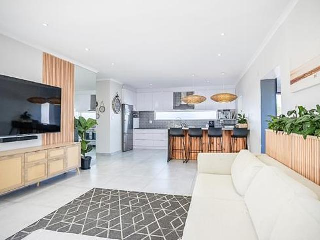 House for sale in Cape Town, Western Cape