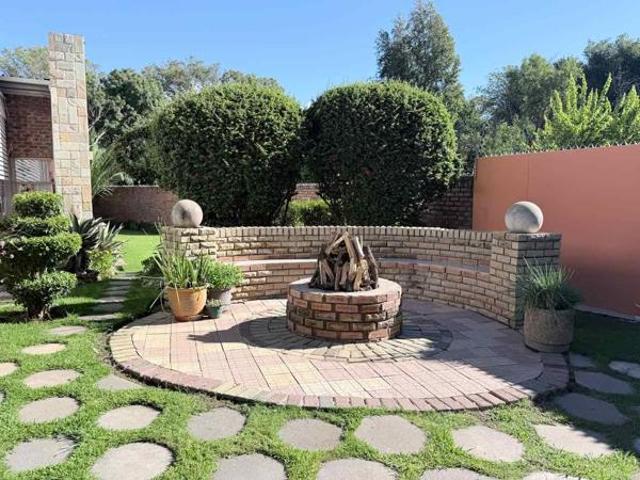 House for sale in Queenstown, Eastern Cape