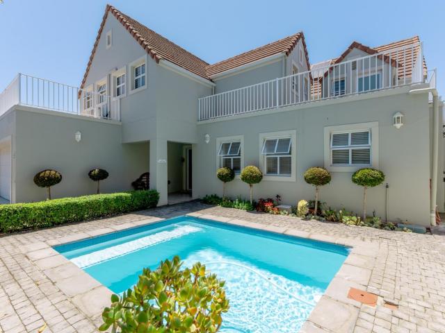 House for sale in Onverwacht, Western Cape