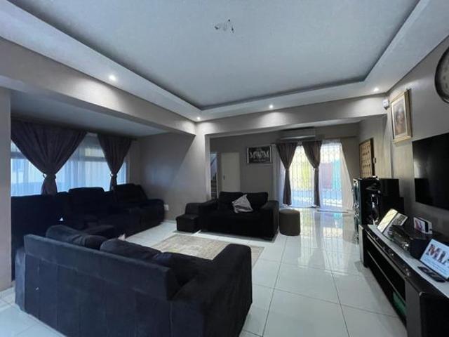 House for sale in Richards Bay, uMhlathuze Local Municipality