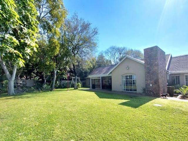 House for sale in Hartbeespoort Dam Nature Reserve, North West
