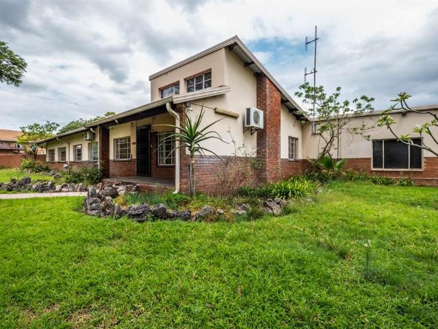 House for sale in Hartbeespoort Dam Nature Reserve, North West