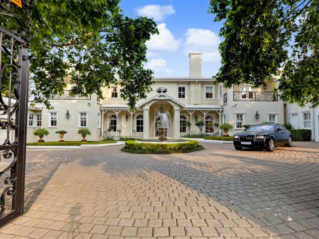 House for sale in Sandton, City of Johannesburg Metropolitan Municipality