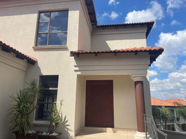 House for sale in Rustenburg Local Municipality, Bojanala Platinum District Municipality