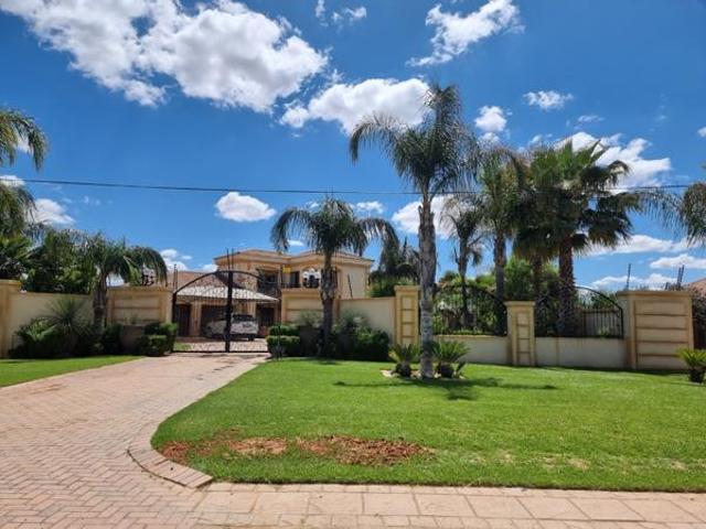 House for sale in Dr Ruth Segomotsi Mompati District Municipality, North West