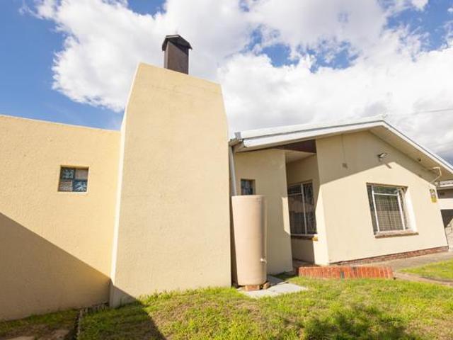House for sale in Cape Town, Western Cape