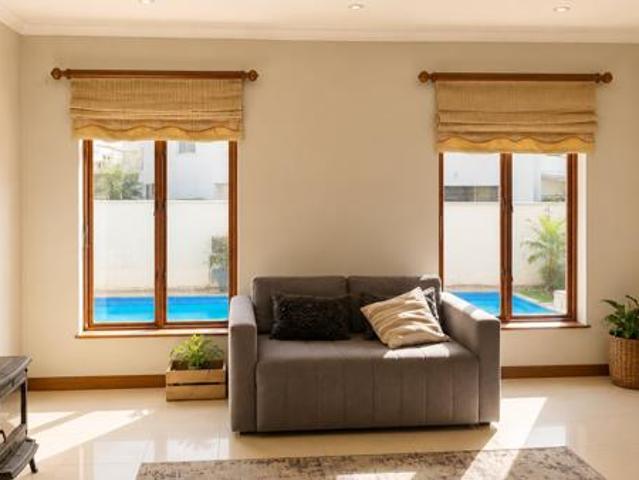 House for sale in Cape Town, Western Cape
