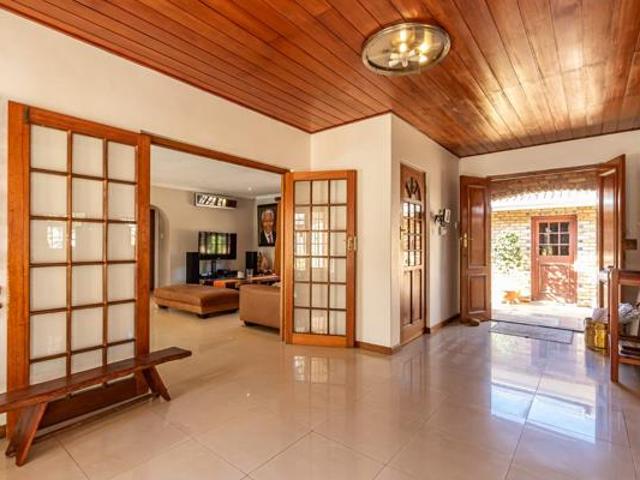 House for sale in Cape Town, Western Cape