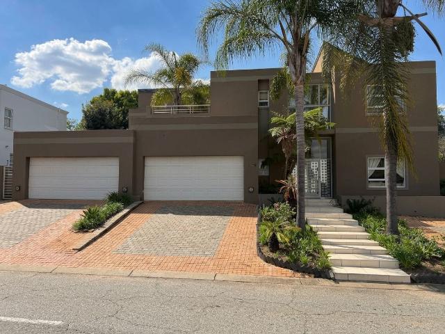 House for rent in Sandton, City of Johannesburg Metropolitan Municipality