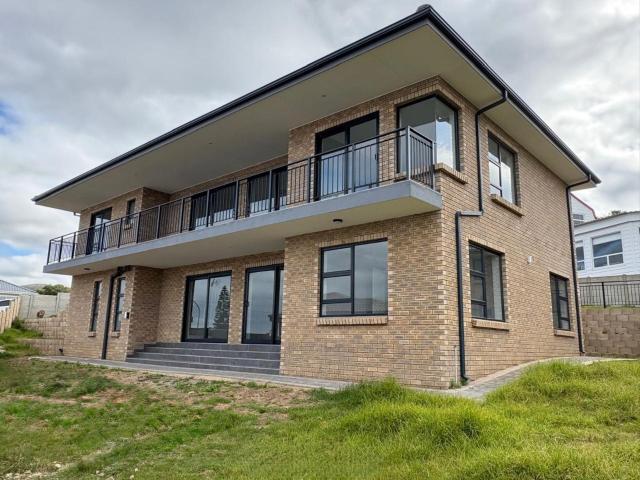 House for sale in Groot Brak Rivier, Western Cape