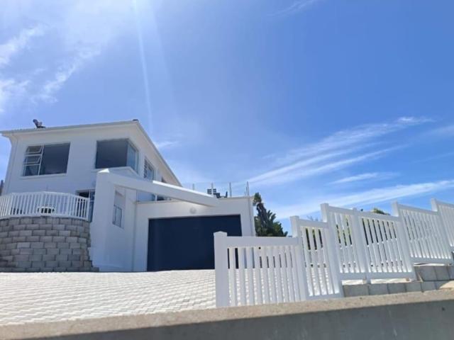 House for sale in Groot Brak Rivier, Western Cape