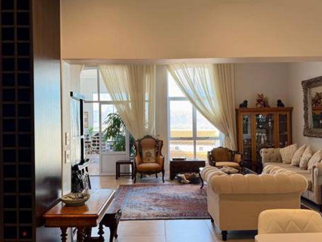 House for sale in Cape Town, Western Cape